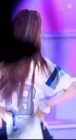 노래 합작입니당 궁금하신분은 옾챗