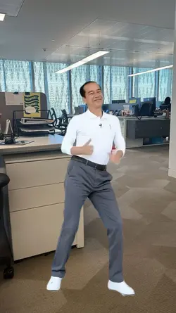 pak Jokowi joget 