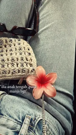 "dia anak tengah ,pa