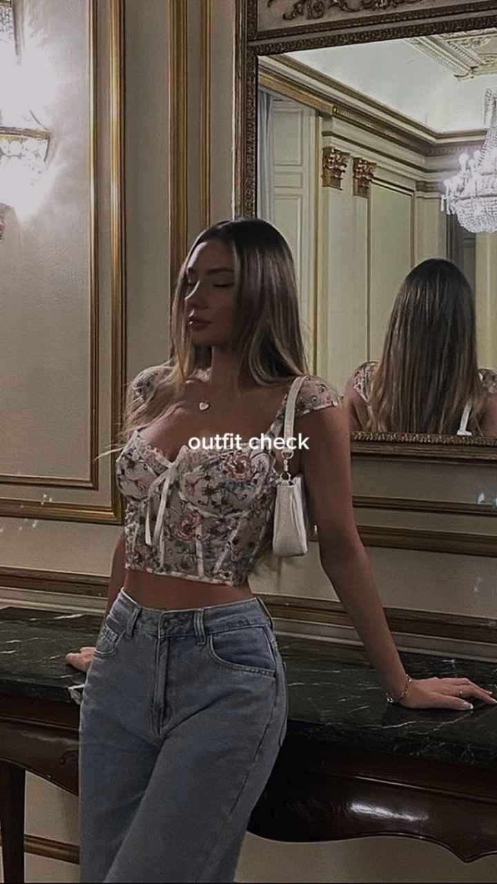 Vérification de la tenue 🌸💫