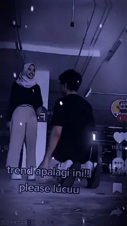 aku berlutut?