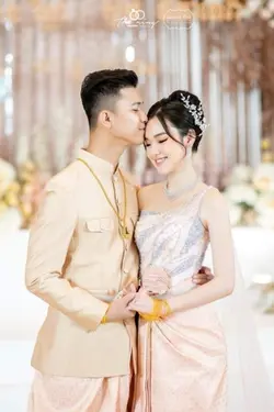 វ័យត្រូវនៅលីវ….❤️🥰