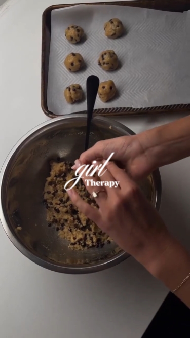 girl therapy baking