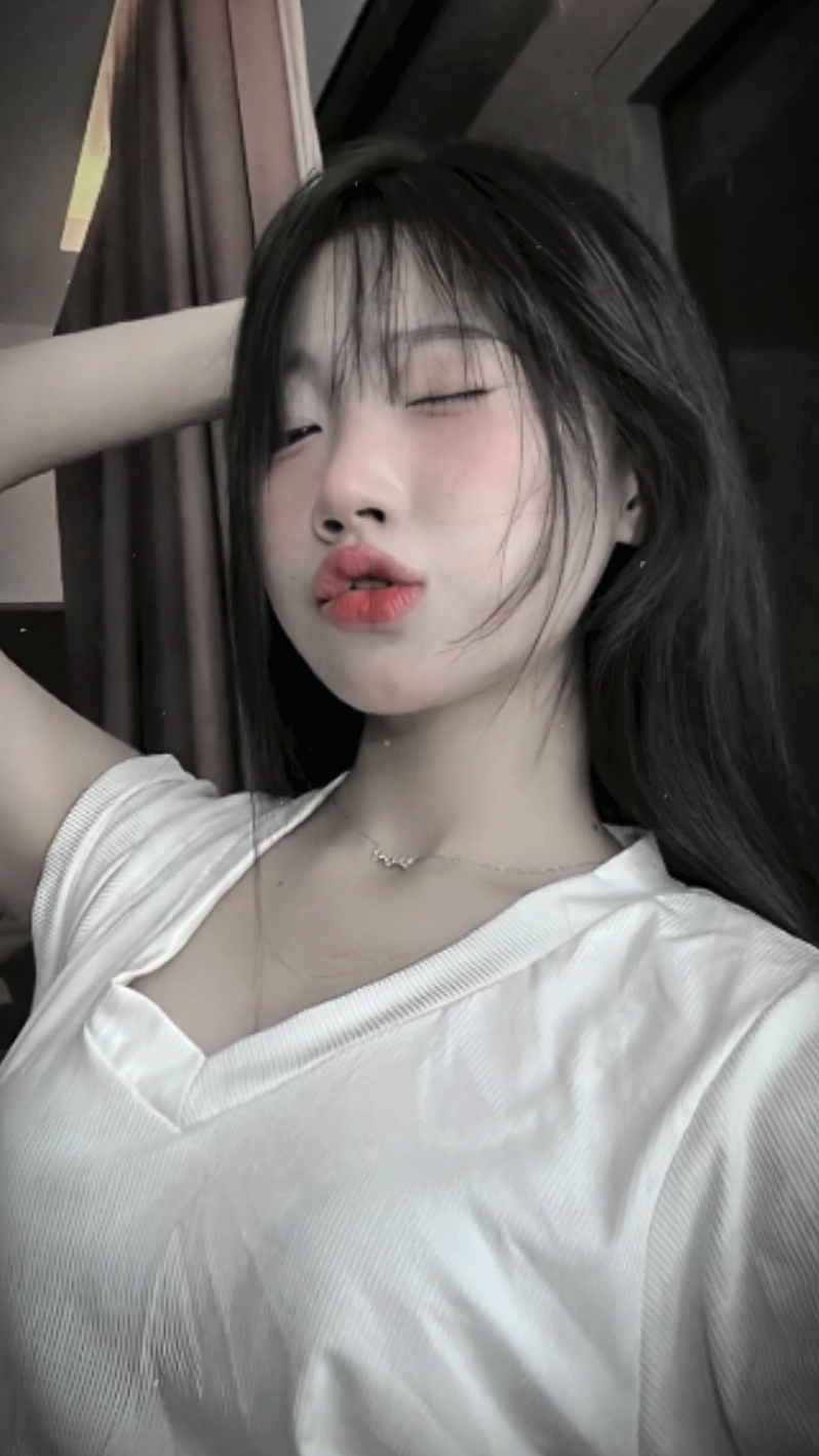 Như gió và mây