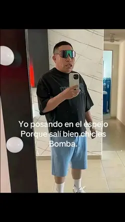 Yo posando