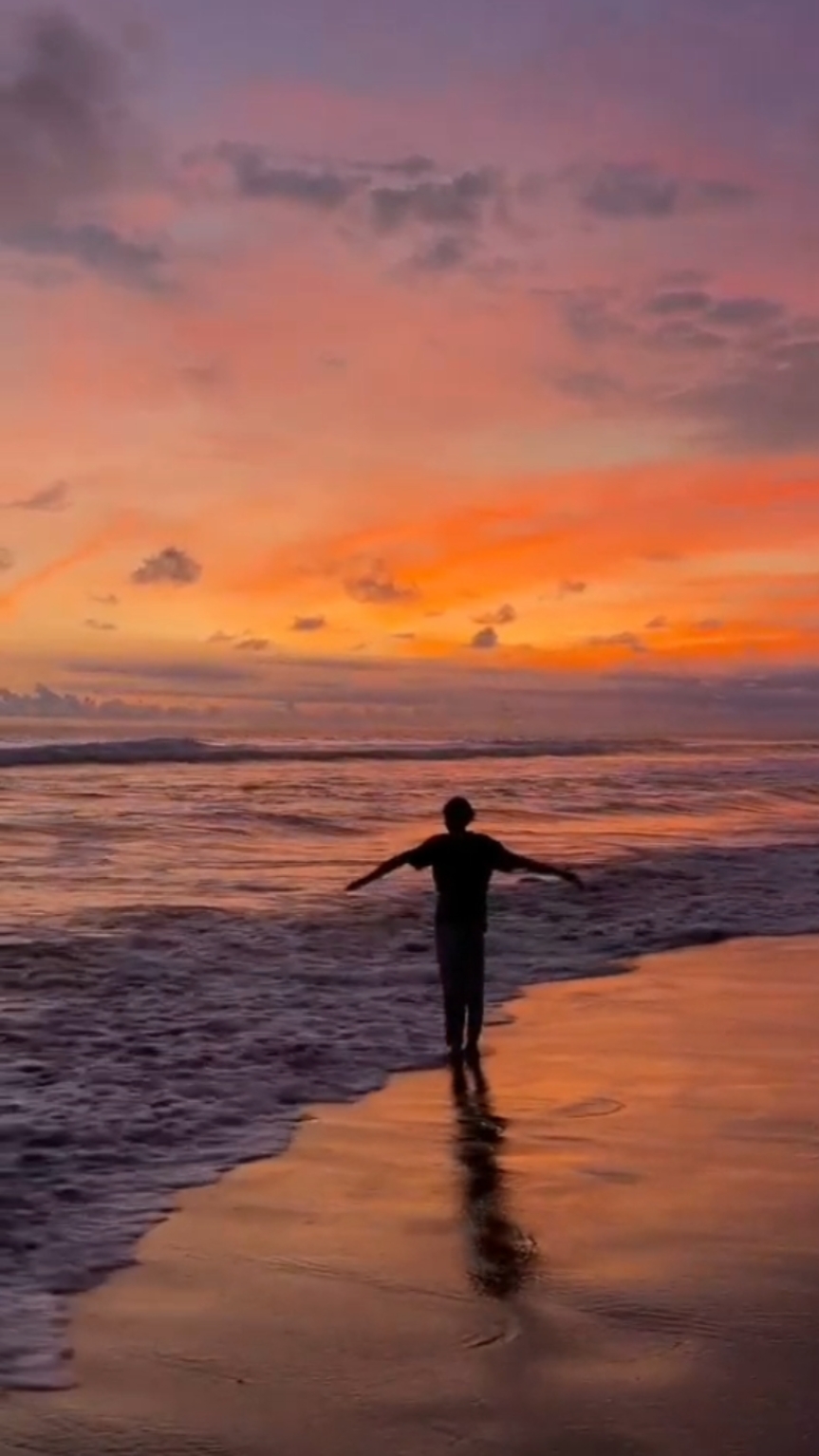 people slomow pantai