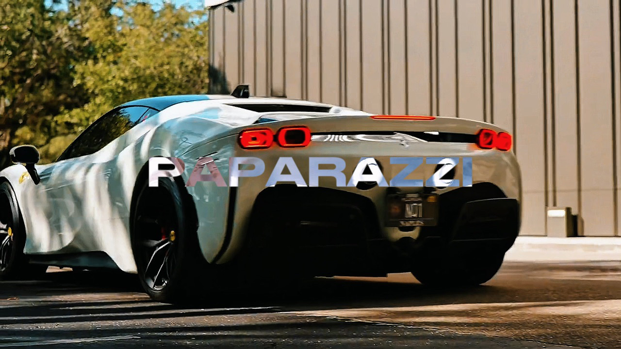 PAPARAZZI