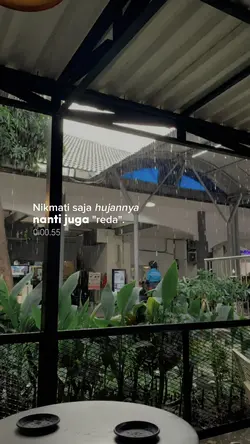 Nikmatin hujan