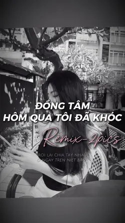 Chạm vào nhau..