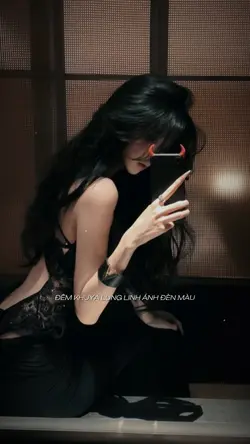 Đêm khuya lung linh