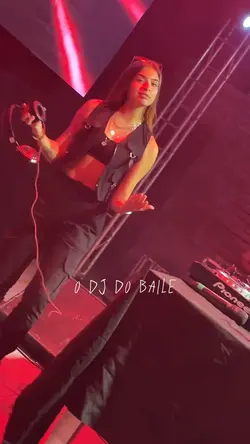 O dj do baile…🤪