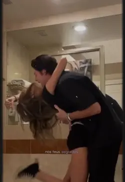 CASAL FELIZ