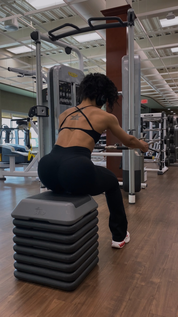 1Clip de motivación en el gimnasio