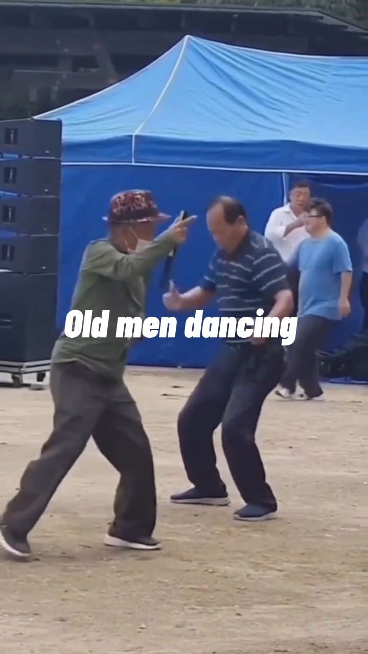 Alte Männer tanzen 