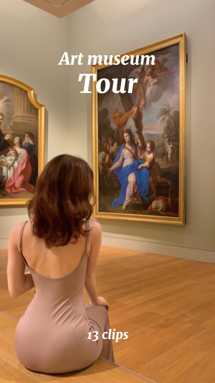 Art museum tour