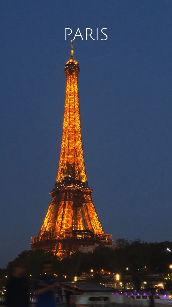 PARÍS 🎶