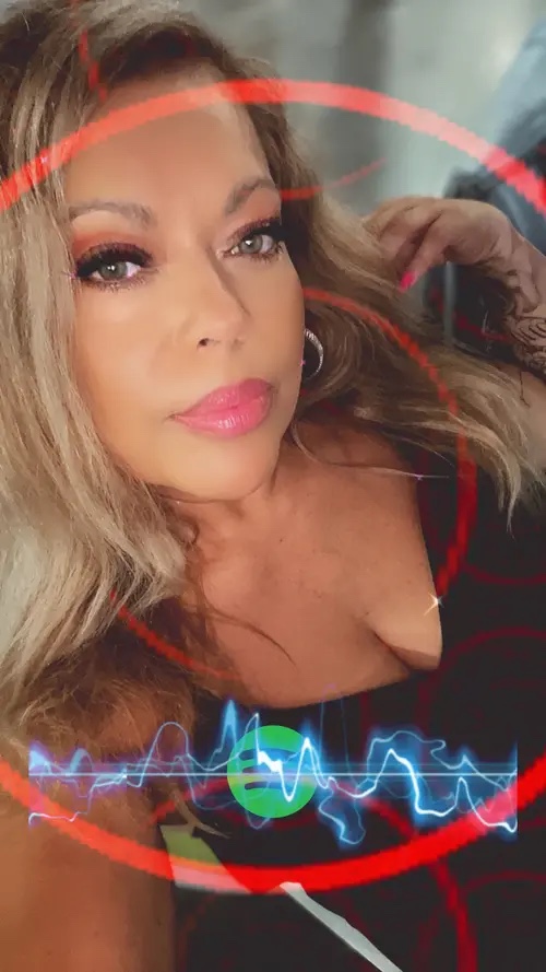 빨간색 🎵💋