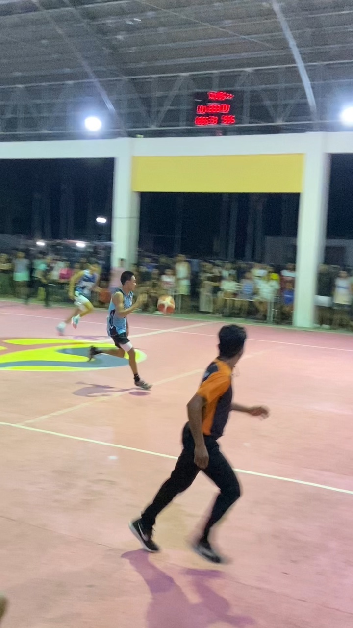 Basketball 