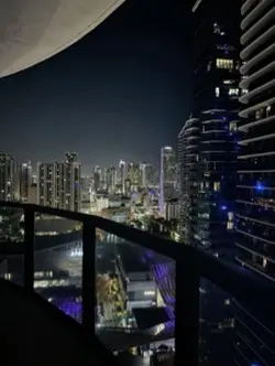 I watch the moon !