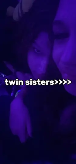 twin<33
