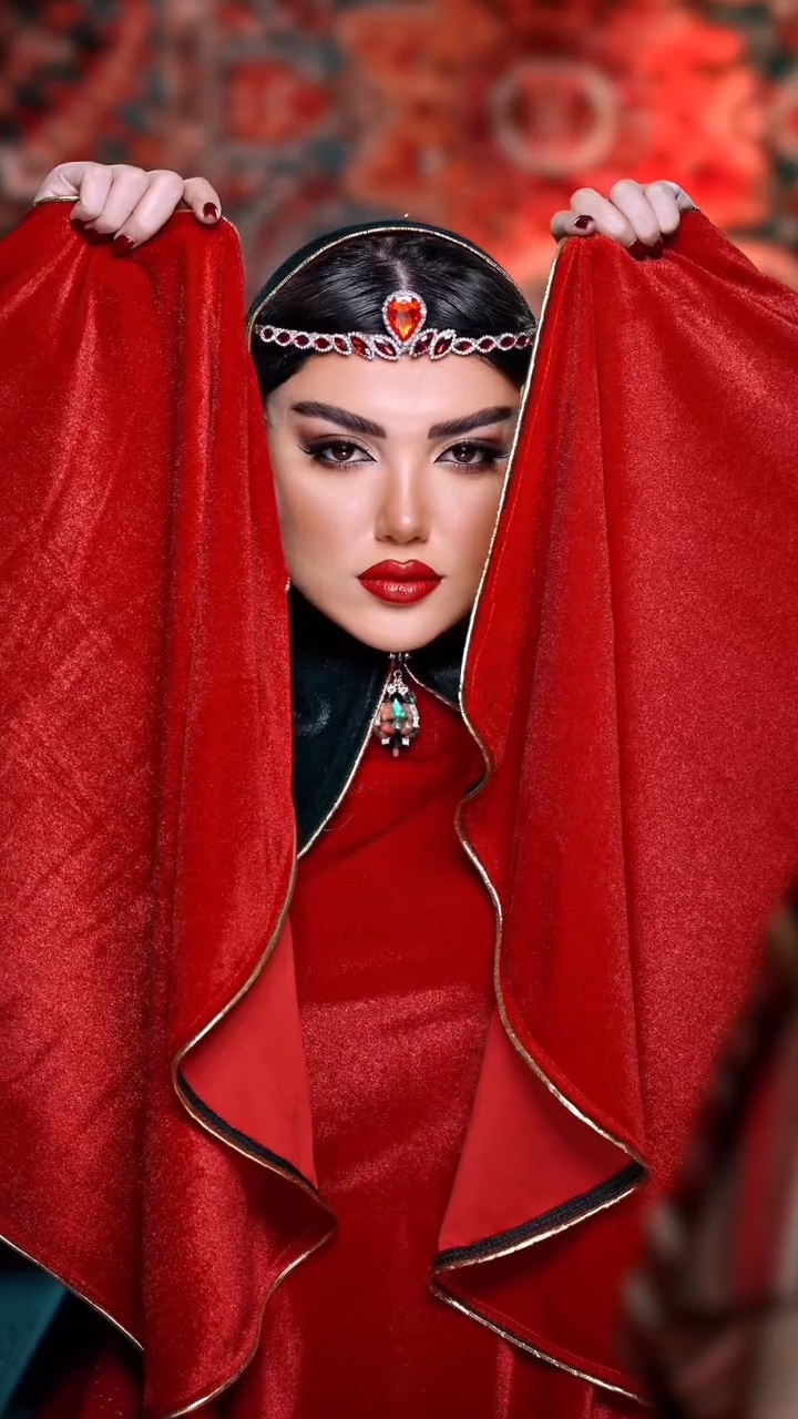 IRANIAN ~ STYLE