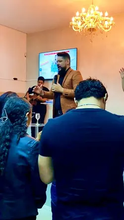 Culto abençoado.
