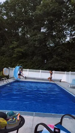 Pool ๐