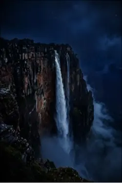 Waterfall Rain Zoom